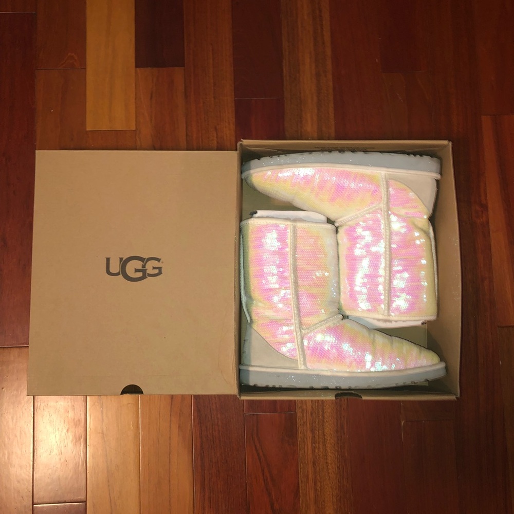 Sparkly Uggs, size 8